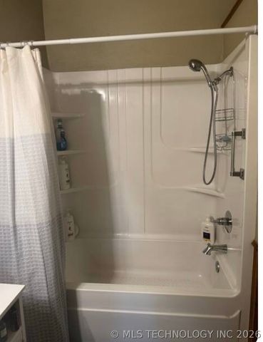 817 W Cedar, Durant, OK 74701