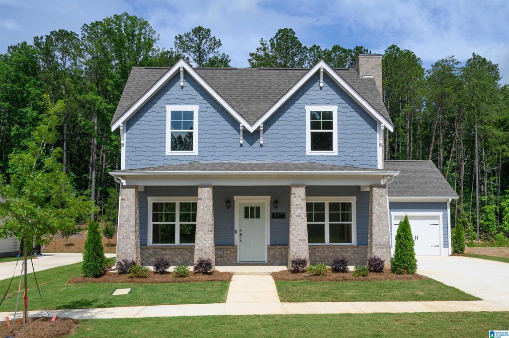 208 RIDGE BOULEVARD, Alabaster, AL 35007