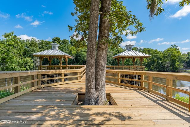 3795 Old Crabapple Court NE, Leland, NC 28451