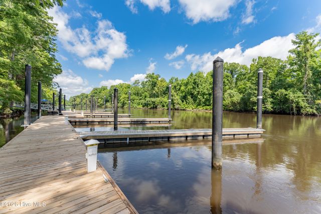 3795 Old Crabapple Court NE, Leland, NC 28451