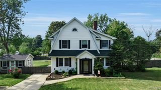 5798 Lakecrest Drive, Hamburg, NY 14085