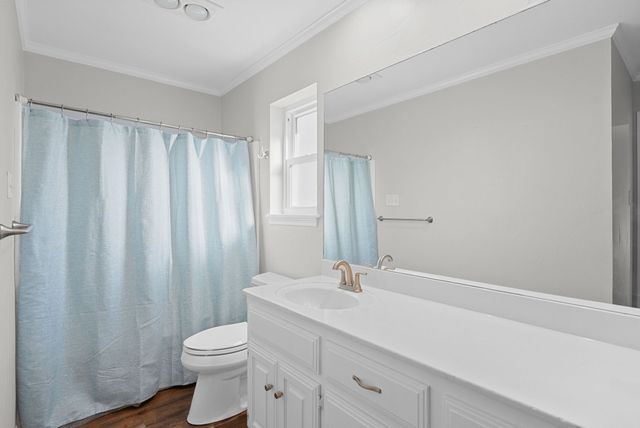 1208 W Rieck Road, Tyler, TX 75703