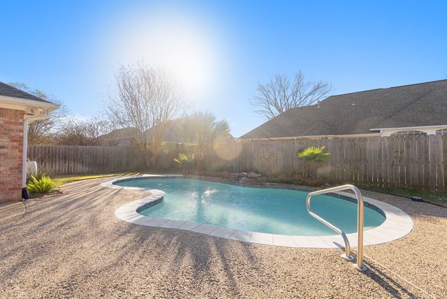 1208 W Rieck Road, Tyler, TX 75703