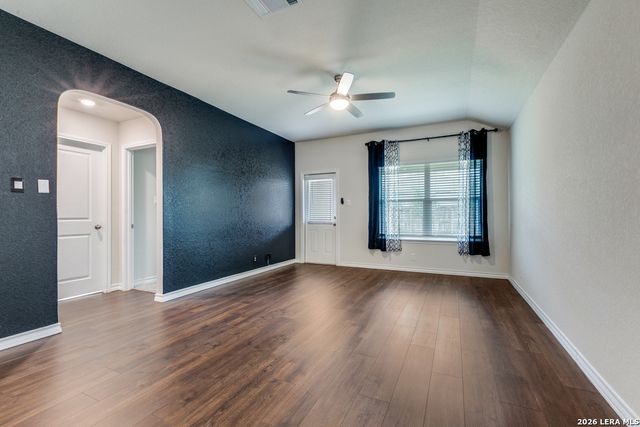 156 Crowned Crane, San Antonio, TX 78253