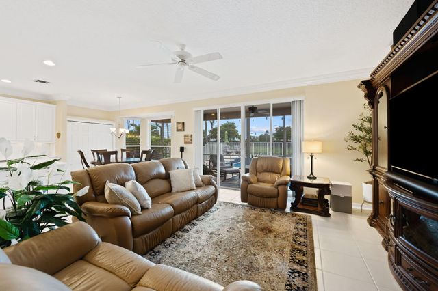 12621 YARDLEY Drive, Boca Raton, FL 33428