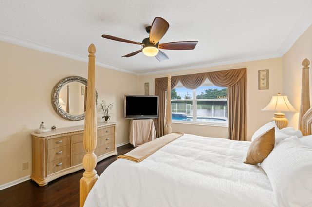 12621 YARDLEY Drive, Boca Raton, FL 33428