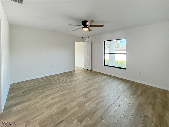 8157 Albatross RD, Fort Myers, FL 33967