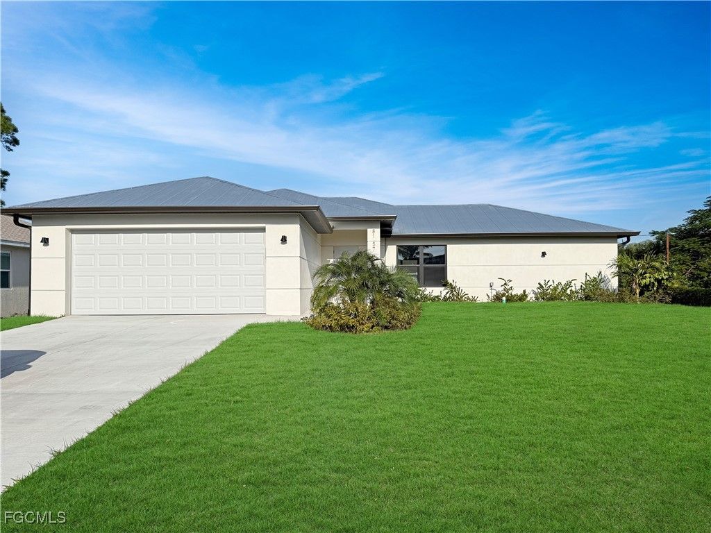 8157 Albatross RD, Fort Myers, FL 33967