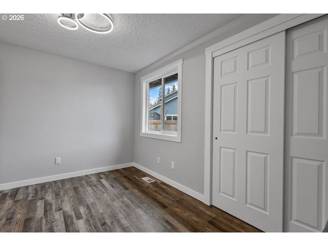 2868 Sw 196TH Ave, Beaverton, OR 97003