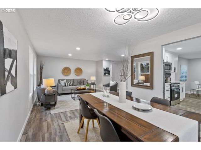 2868 Sw 196TH Ave, Beaverton, OR 97003