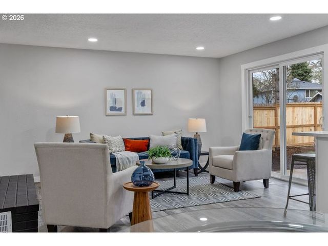 2868 Sw 196TH Ave, Beaverton, OR 97003