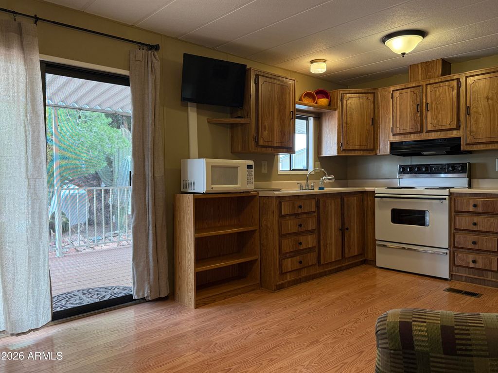 21325 W TRADING POST Trail 378, Congress, AZ 85332 — photo 5