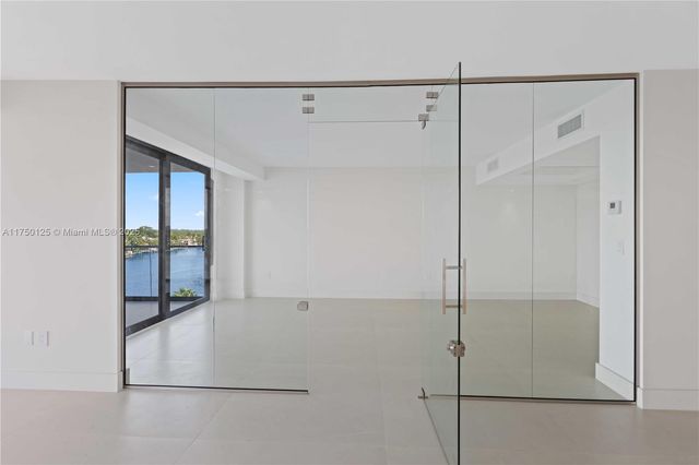 5500 Collins Ave 802, Miami Beach, FL 33140