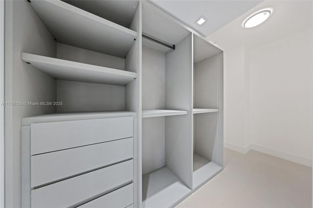 5500 Collins Ave 802, Miami Beach, FL 33140