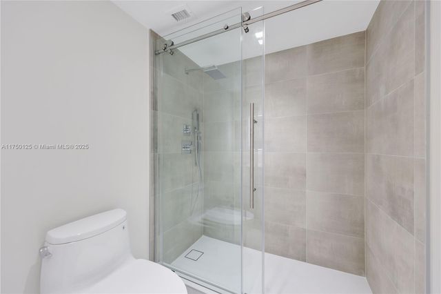 5500 Collins Ave 802, Miami Beach, FL 33140