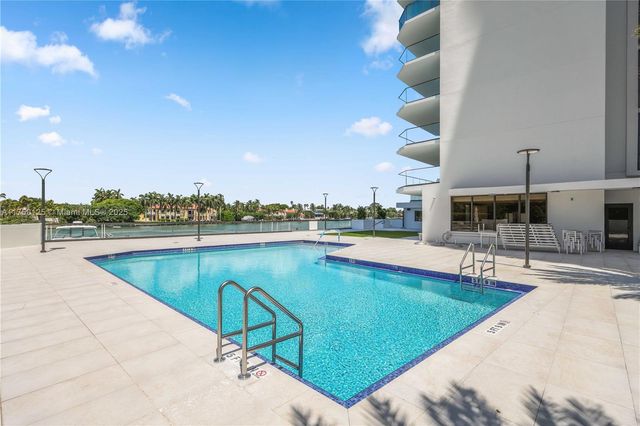5500 Collins Ave 802, Miami Beach, FL 33140