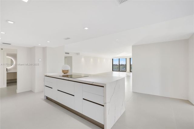 5500 Collins Ave 802, Miami Beach, FL 33140