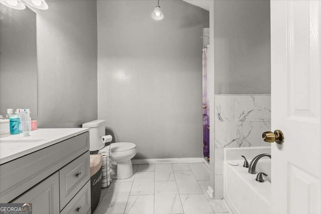 1362 Tara Road, Jonesboro, GA 30238