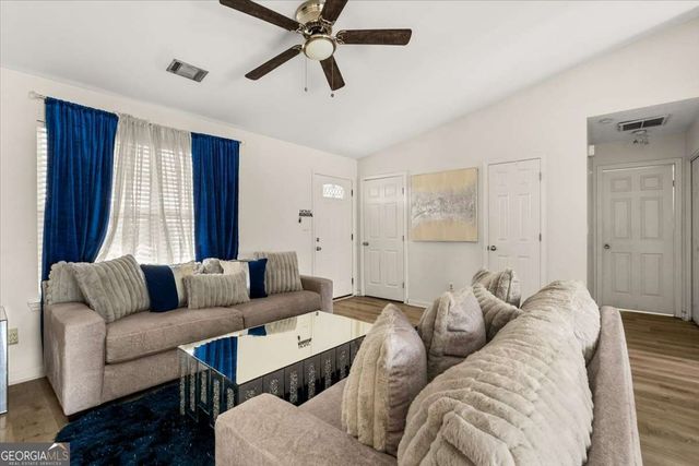 1362 Tara Road, Jonesboro, GA 30238