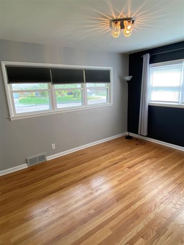 1510 Woodland Drive, Ann Arbor, MI 48103