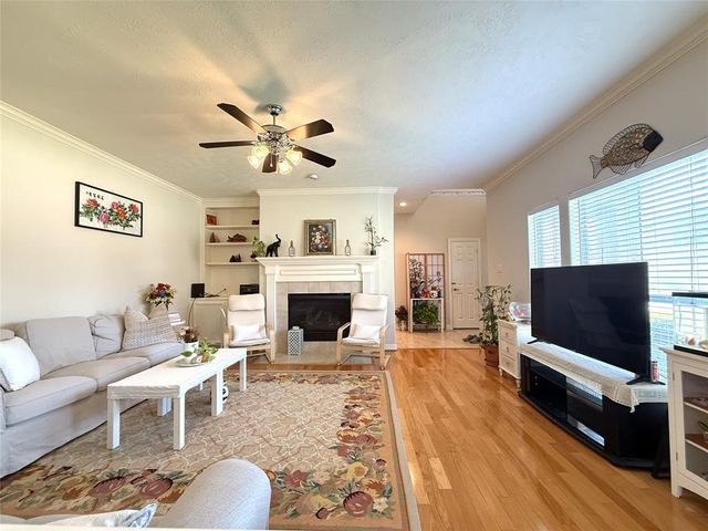 4027 Park Thicket, Houston, TX 77058