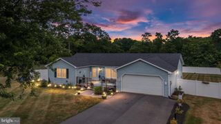 530 MONTMORENCY DR, Bunker Hill, WV 25413