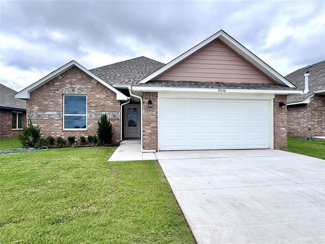 9336 NW 143rd Street, Yukon, OK 73099