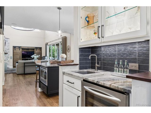 9547 S Silent Hills Dr, Lone Tree, CO 80124