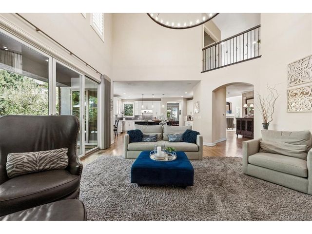 9547 S Silent Hills Dr, Lone Tree, CO 80124