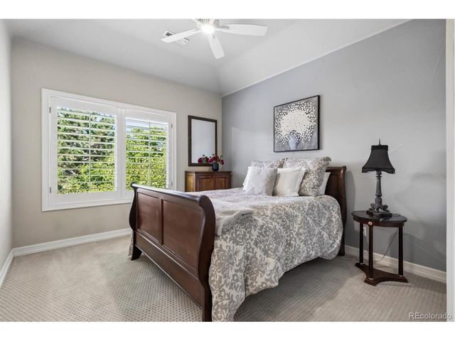 9547 S Silent Hills Dr, Lone Tree, CO 80124