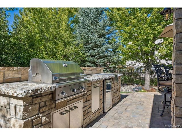9547 S Silent Hills Dr, Lone Tree, CO 80124