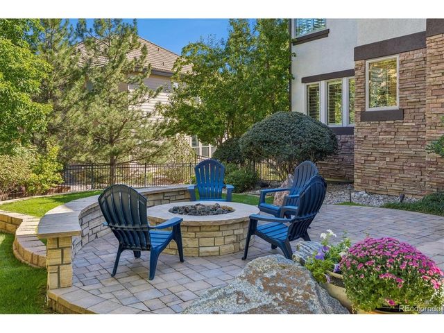9547 S Silent Hills Dr, Lone Tree, CO 80124
