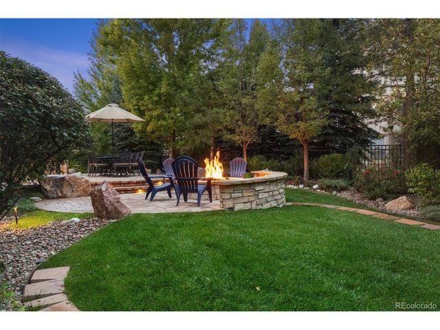 9547 S Silent Hills Dr, Lone Tree, CO 80124