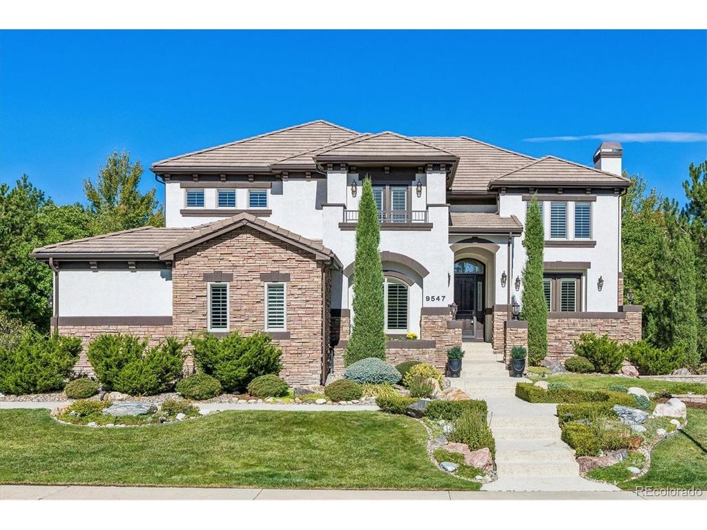 9547 S Silent Hills Dr, Lone Tree, CO 80124