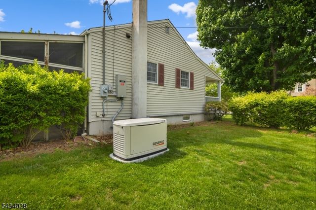 14 Justine Pl, Roxbury Twp., NJ 07876