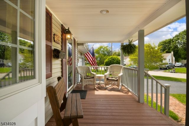 14 Justine Pl, Roxbury Twp., NJ 07876