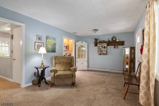 14 Justine Pl, Roxbury Twp., NJ 07876