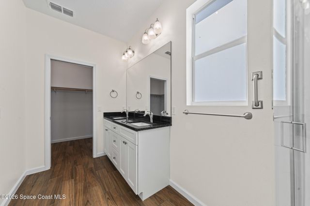 824 Schomer Avenue SW, Palm Bay, FL 32908