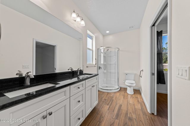 824 Schomer Avenue SW, Palm Bay, FL 32908