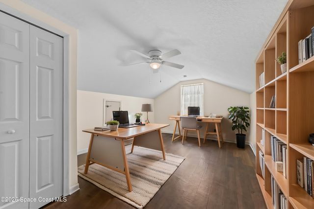 824 Schomer Avenue SW, Palm Bay, FL 32908