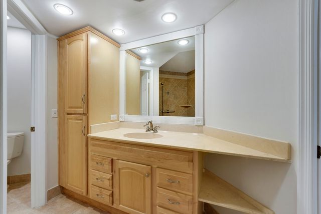 13 Lexington Lane E A, Palm Beach Gardens, FL 33418