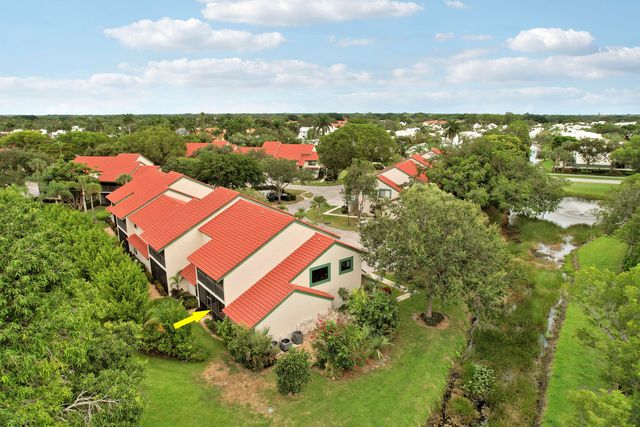 13 Lexington Lane E A, Palm Beach Gardens, FL 33418
