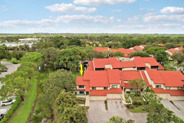 13 Lexington Lane E A, Palm Beach Gardens, FL 33418