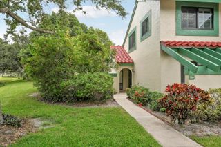 13 Lexington Lane E A, Palm Beach Gardens, FL 33418