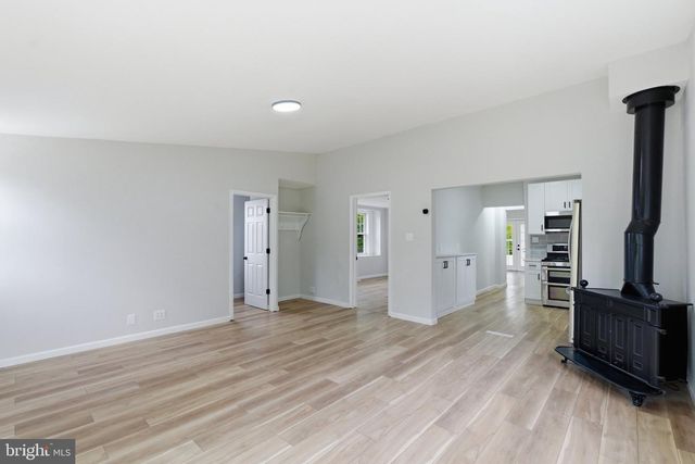 528 DAVIS RD, Barrington, NJ 08007