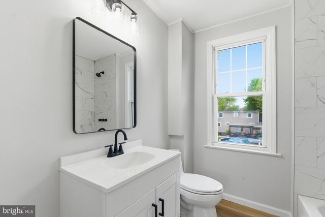 528 DAVIS RD, Barrington, NJ 08007