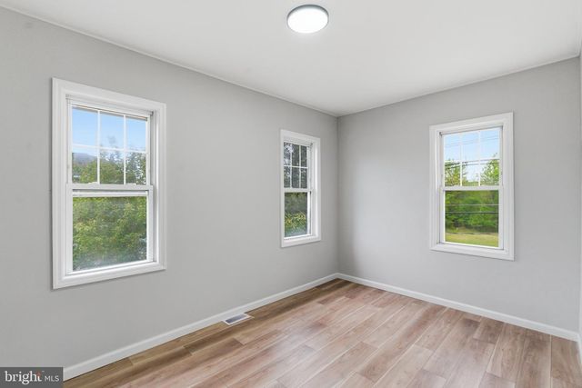 528 DAVIS RD, Barrington, NJ 08007
