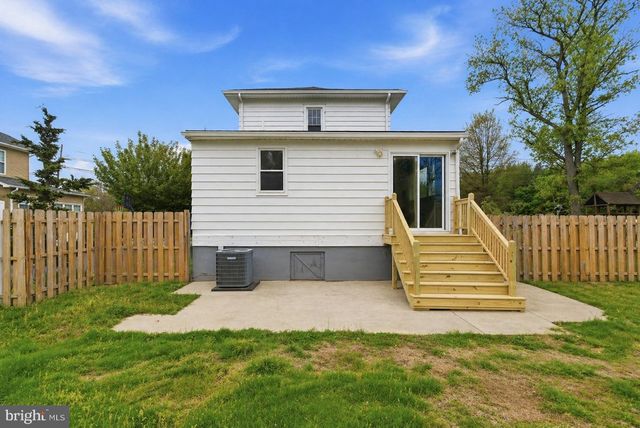 528 DAVIS RD, Barrington, NJ 08007