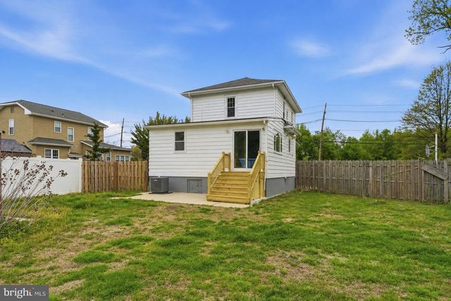 528 DAVIS RD, Barrington, NJ 08007
