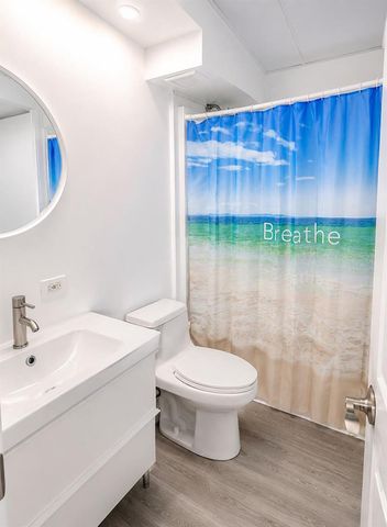 282 NW 54th Street NW, Deerfield Beach, FL 33064